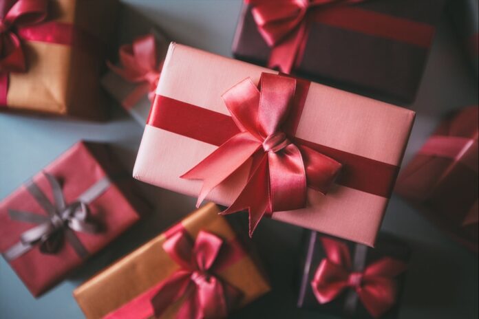 Corporate and Social Gifting